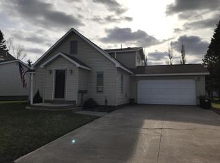 1410 Swinton St, Sault Sainte Marie, MI 49783