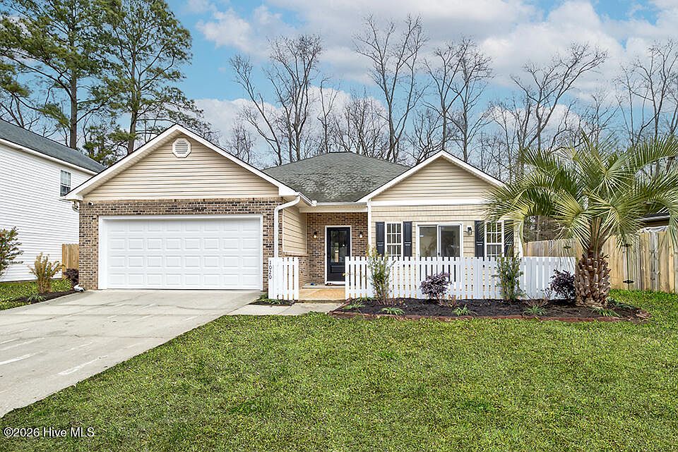 1st image of 1020 Lake Norman Lane