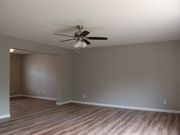 3rd image of 12273 Mashburn Dr
