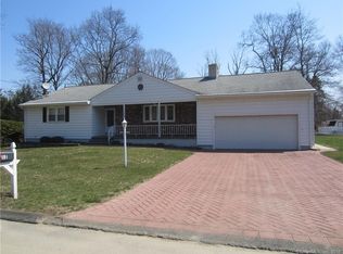 12 Hemlock Rd, Prospect, CT 06712