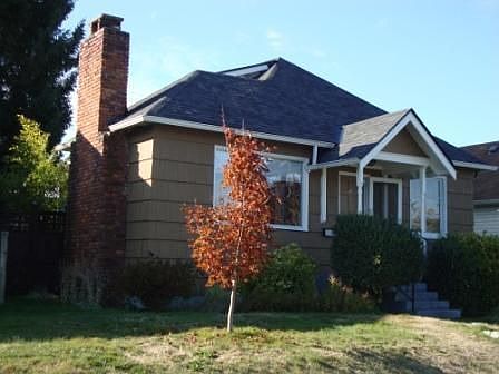 2nd image of 1628 Rockefeller Ave