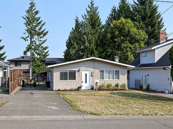 3rd image of 2598 Willard Ave