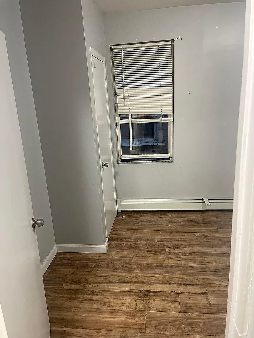 3 bed, 1000 sqft, $1,849 — Photo 4