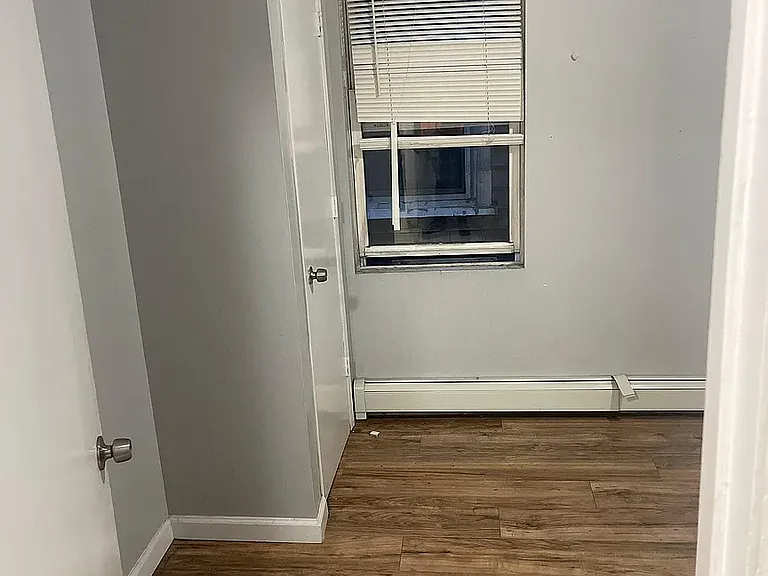 133 Elizabeth Ave #6D — Photo 4