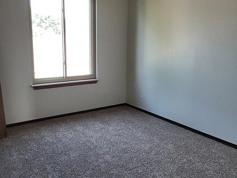 1306 W Aries Rd — Photo 17