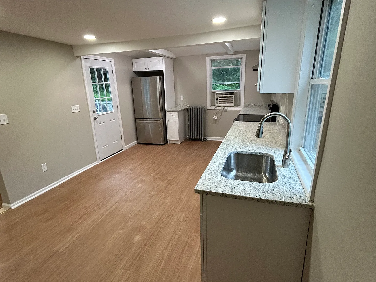 2 bed, 676 sqft, $2,500 — Photo 3
