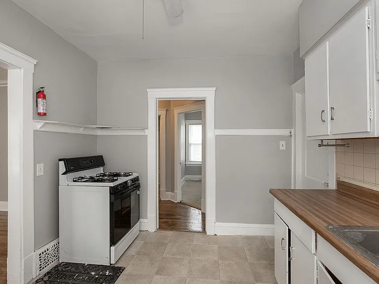 13416 Harlon Ave — Photo 11