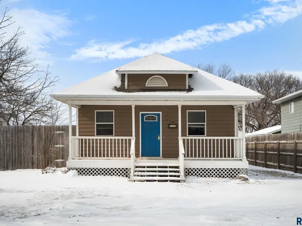 751 Montana St, Centerville, SD 57014