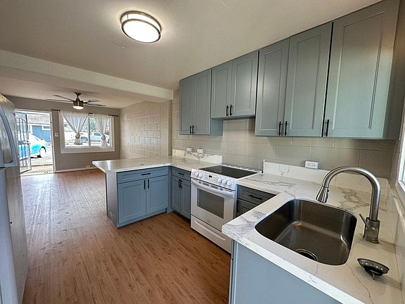 2nd image of 284 California Ave APT C4
