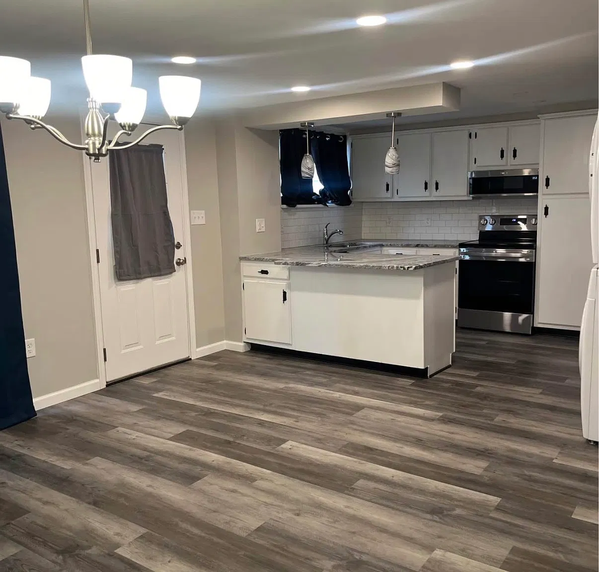 3 bed, 1500 sqft, $1,900 — Photo 3