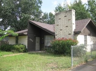 303 S 9th Ave, Teague, TX 75860
