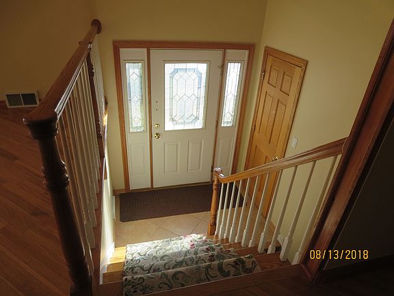 2nd image of 1636 E Rosehill Dr