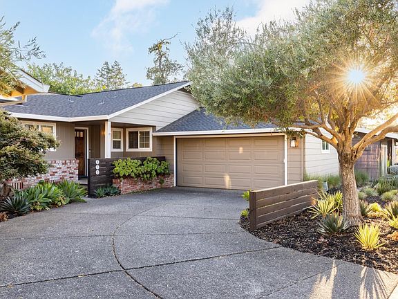 3rd image of 712 Bianca Lane