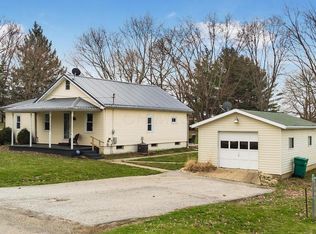 11879 Summerland Beach Rd NE, Millersport, OH 43046