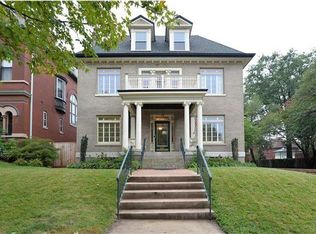 3670 Flora Pl, Saint Louis, MO 63110