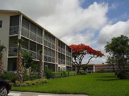 Home For Sale In Century Village