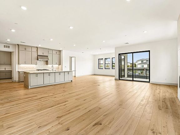 Rooftops Homesite 1001 Great Room