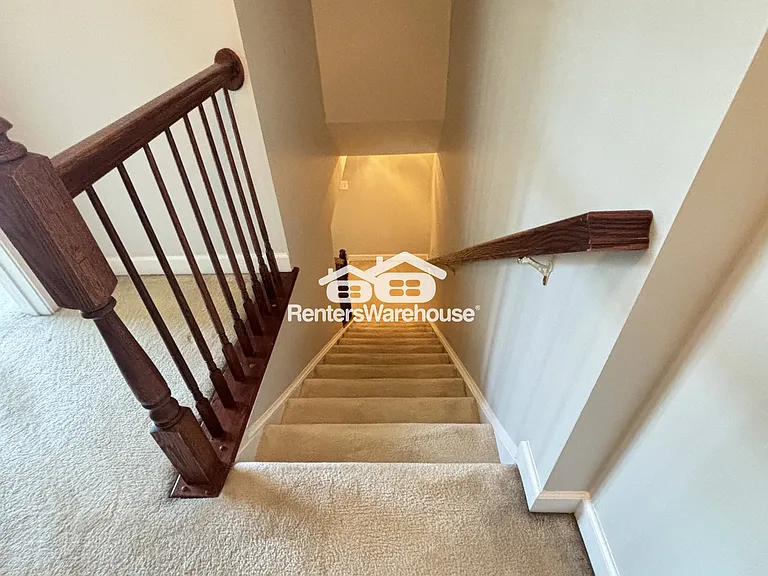 3511 Carriage Walk Ln — Photo 35
