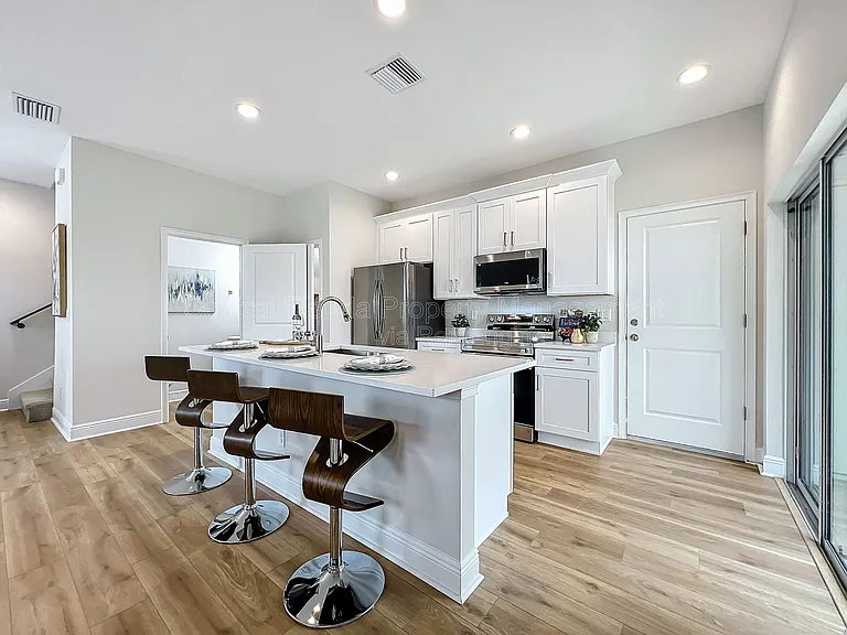 2250 S Bumby Ave #200 — Photo 9
