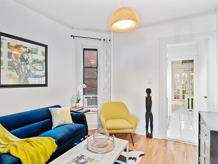 228 W 16th St #4A — Photo 4