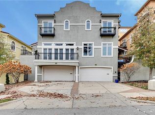 5044 Walnut St, Kansas City, MO 64112