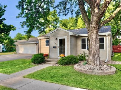 564 Oak St, Neenah, WI, 54956