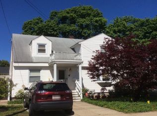 21 Vandergrift St, Lawrence, MA 01843