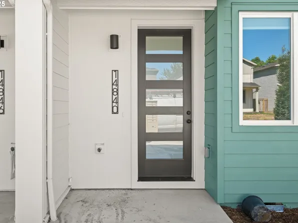 14840 NE Couch St #7, Portland, OR 97230