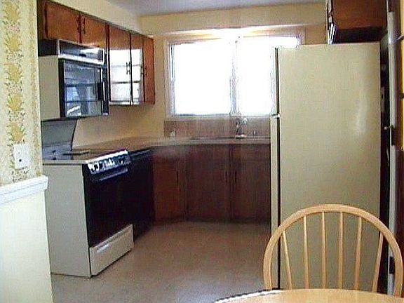 Double Oven & Refrig.