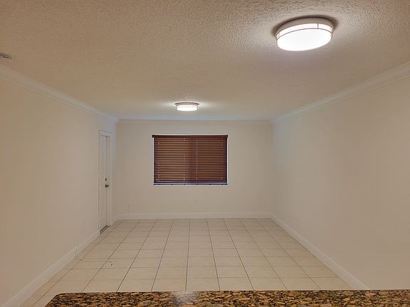 4th image of 13920 Lake Placid Ct APT B14