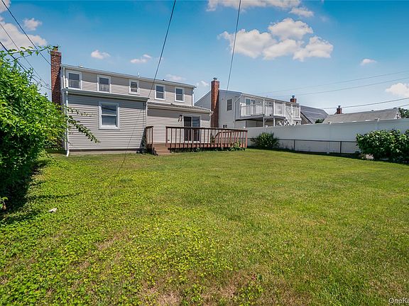 3rd image of 32 Gables Drive