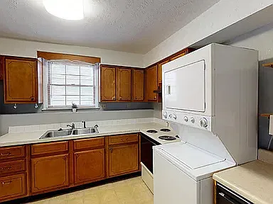 1102 Ohio Street - 1 — Photo 3
