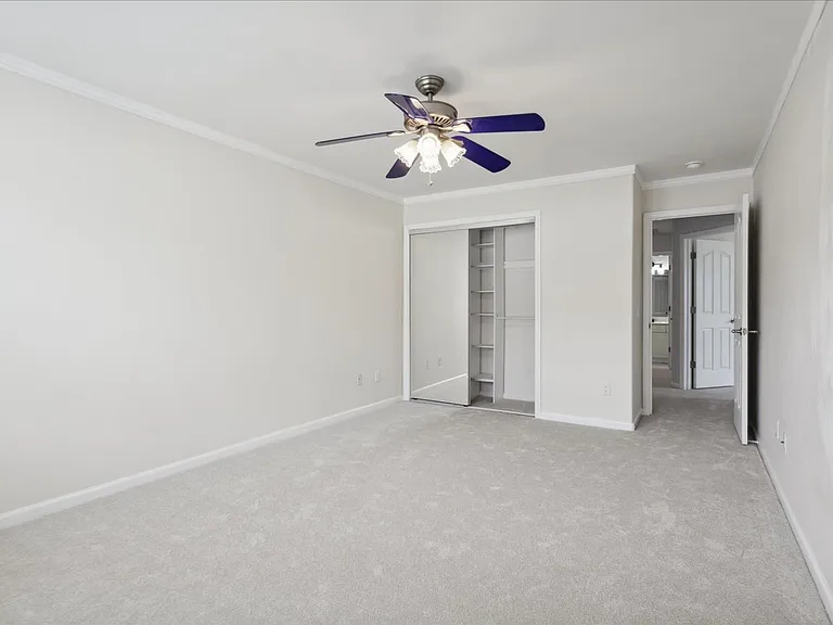 107 Post Oak Rd — Photo 20