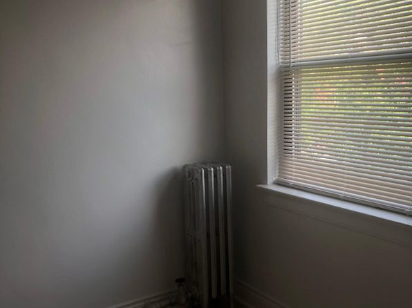 6108 S University Ave #301