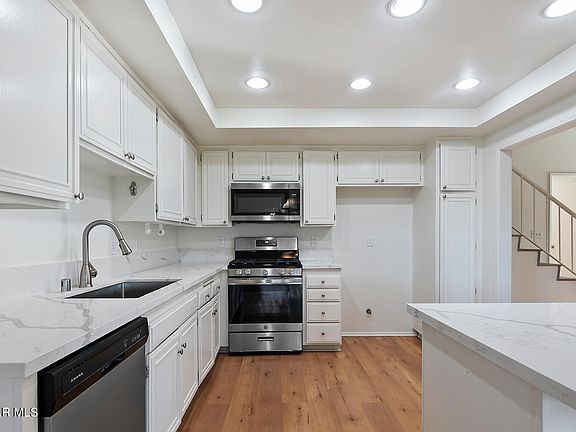 3rd image of 1887 Galway Ln