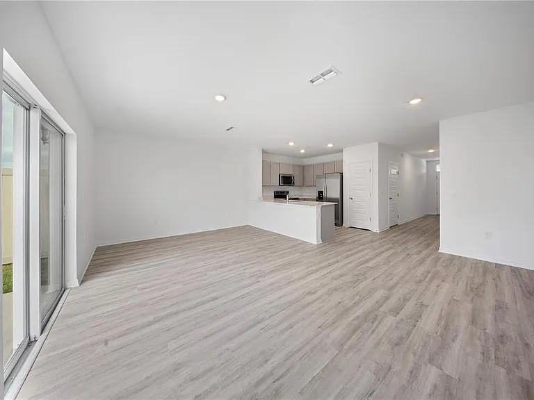 4348 Butterscotch Cir — Photo 4