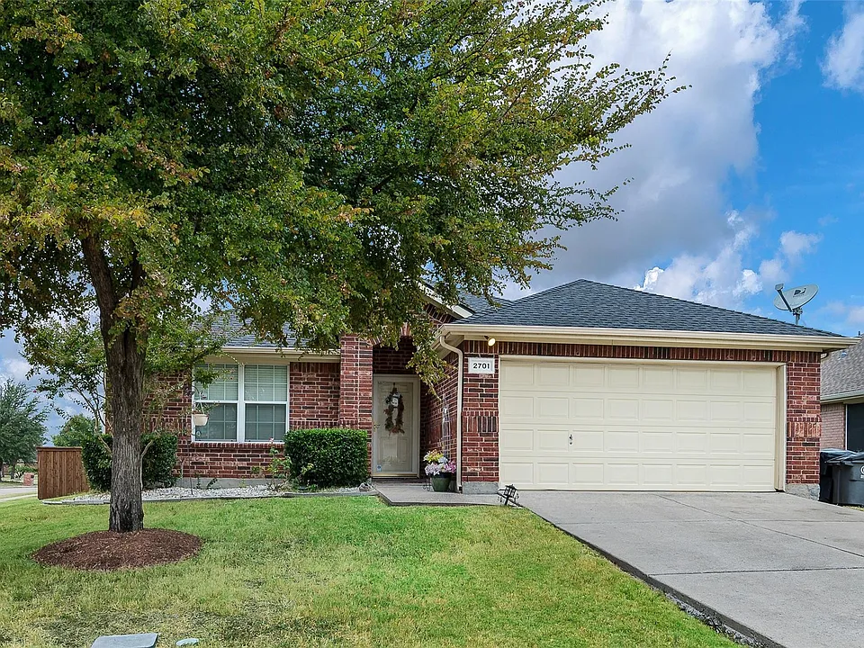 2701 Evening Mist Dr