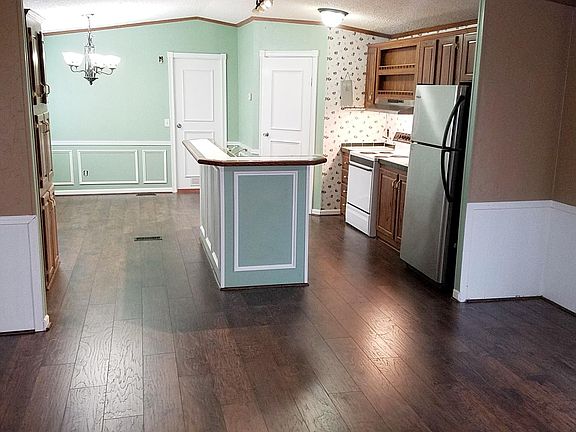 2nd image of 6630 Tulip Dr