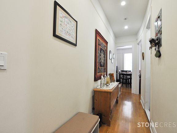 5th image of 209 W 97th St APT 1F