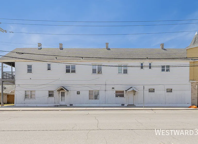 4901 Magoun Ave #2R — Photo 13