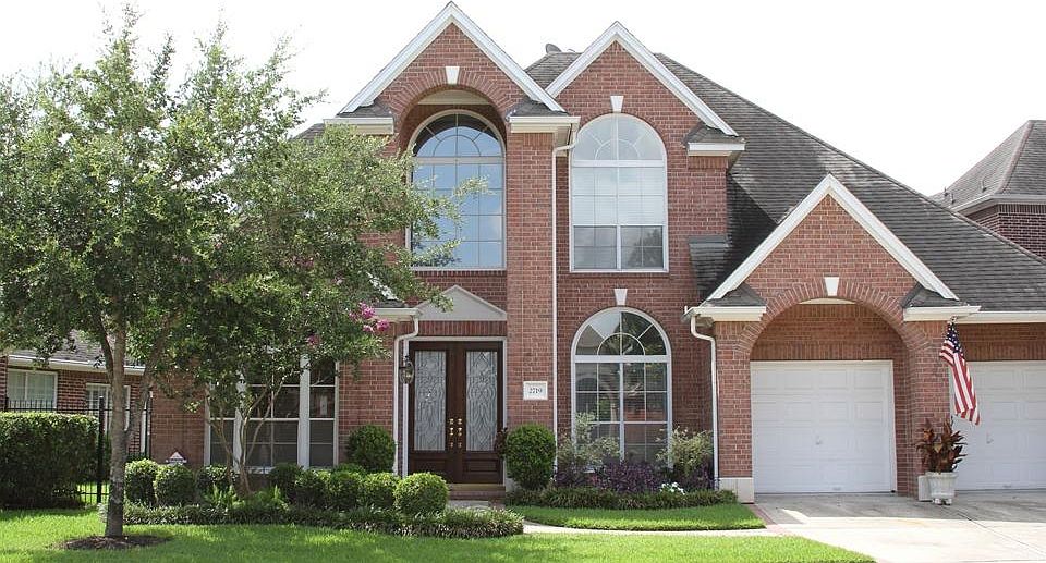 1st image of 2719 Saint Annes Dr