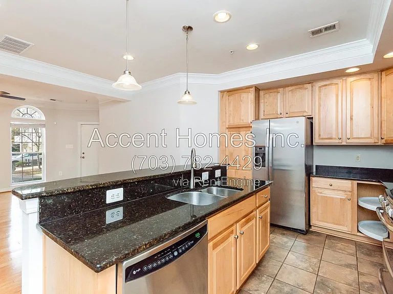 5675 Harrington Falls Ln #G — Photo 12