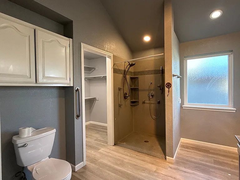 3309 N 7th St — Photo 9