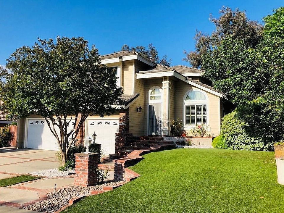 1st image of 15291 Green Valley Dr