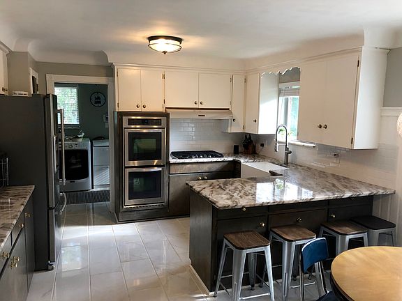 5th image of 30525 Vernon Dr