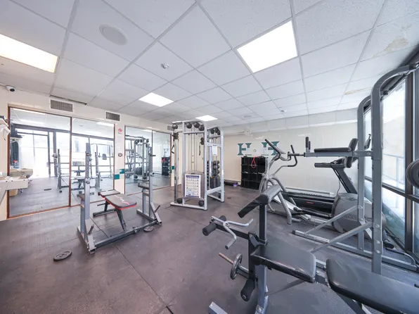 1205 65th Street image 6 of 16