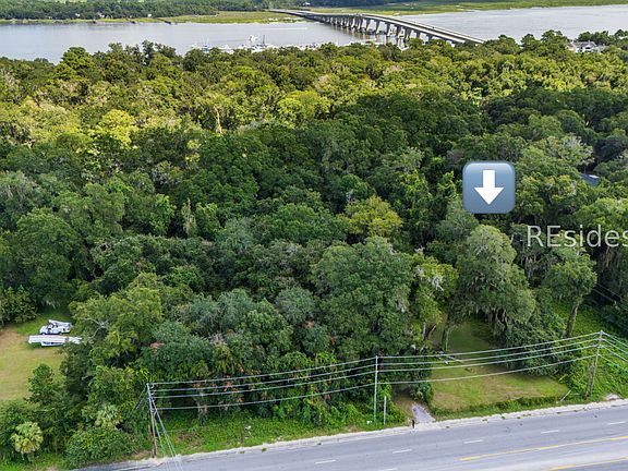 3rd image of 1405 Ribaut Rd
