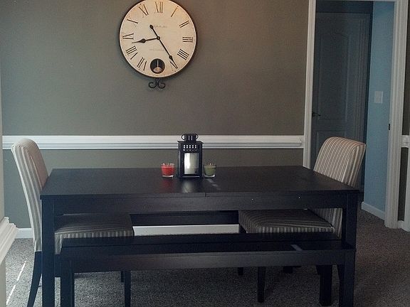 2nd image of 1153 Chateau Ter