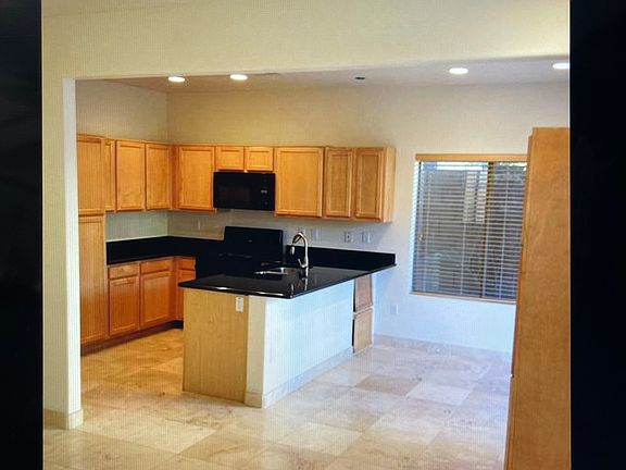 4th image of 21815 N 40th Pl
