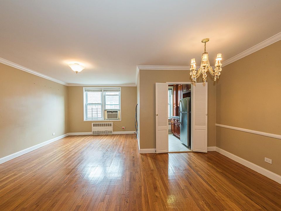 1st image of 3325 90th St #5V